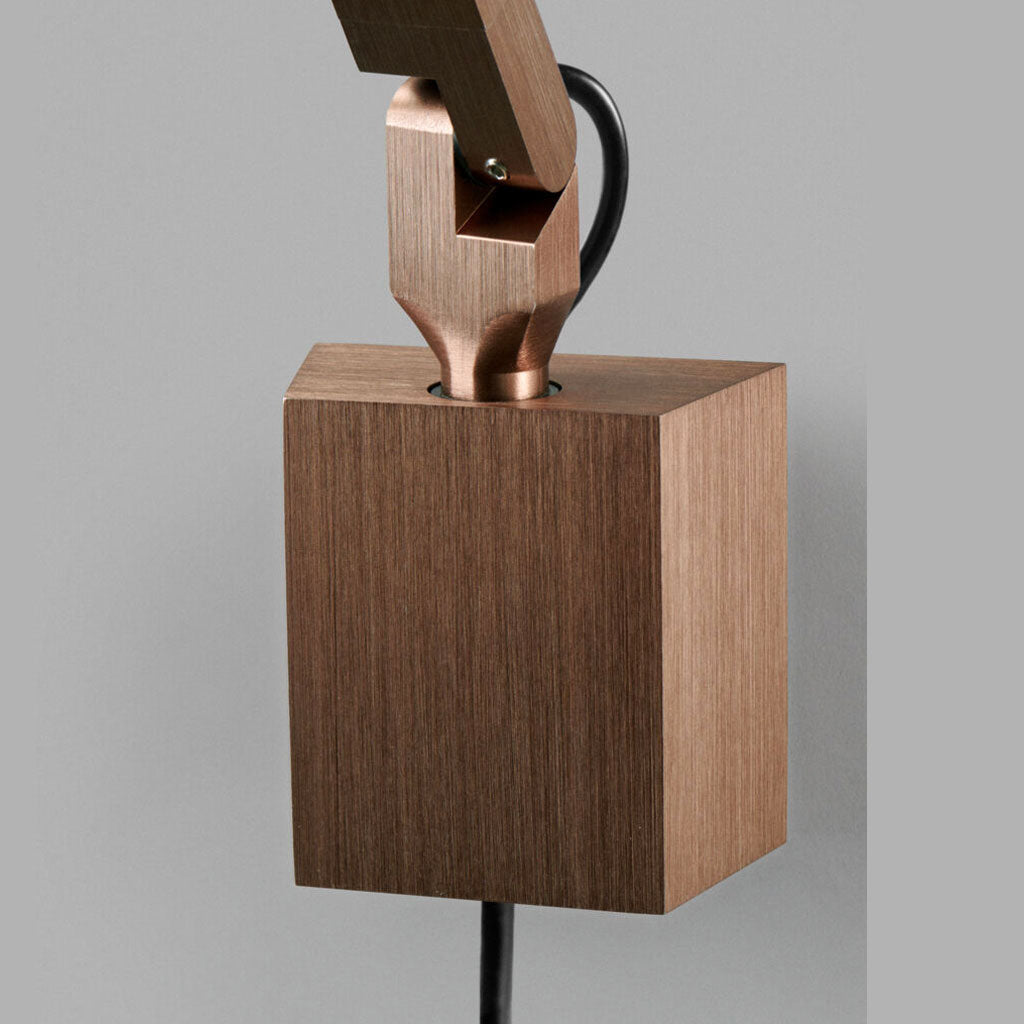 Dark T1/T2 Vægbeslag - Light Point