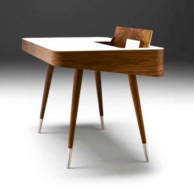 AK 1330 skrivebord m/Corian top - Naver Collection