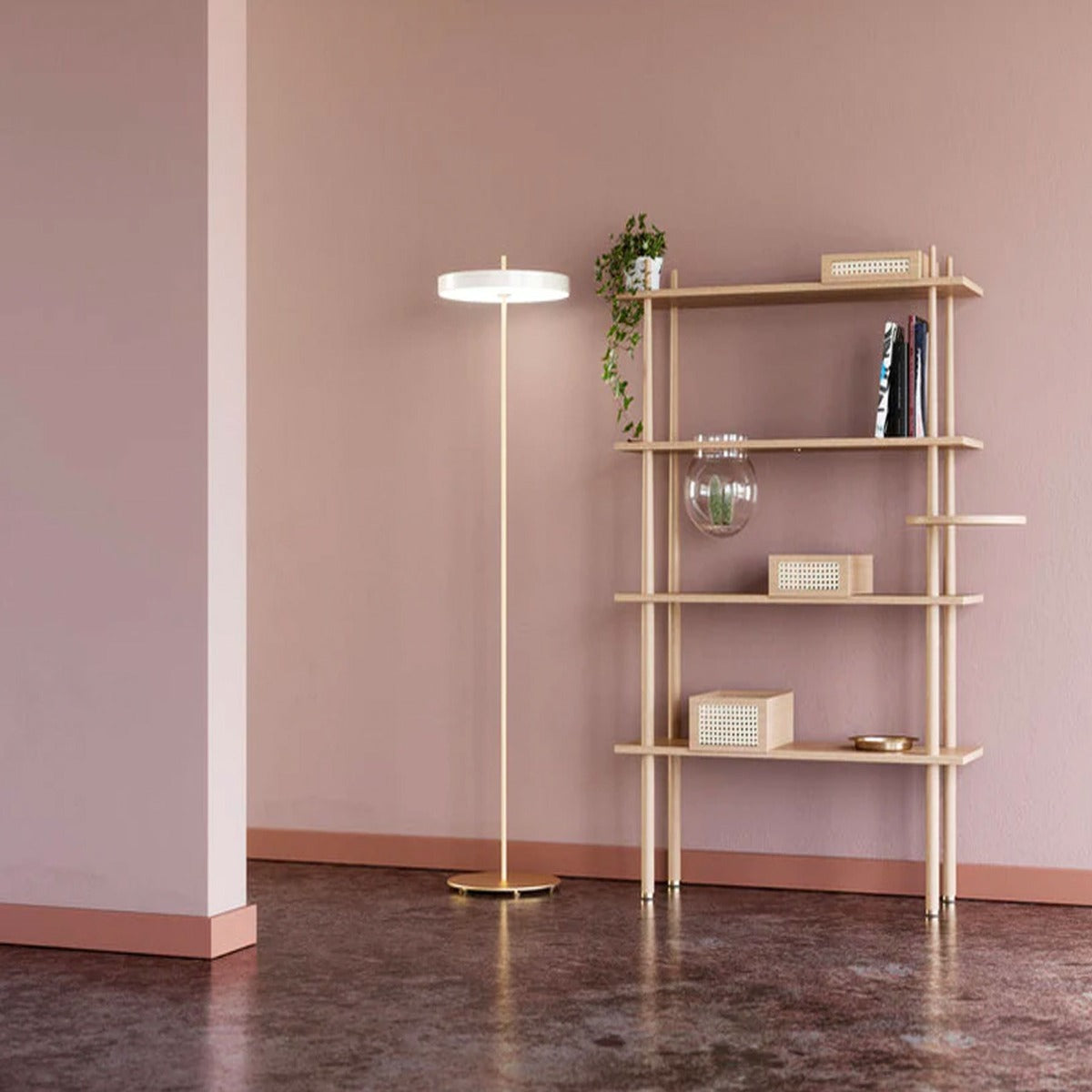 Asteria gulvlampe - Pearl White - H: 150,7 cm - Umage