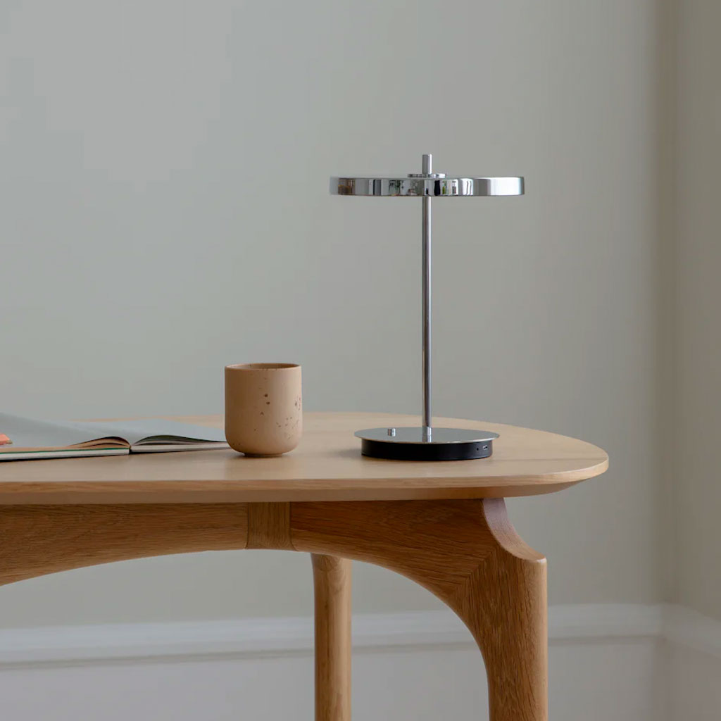 Asteria Move Trådløs Bordlampe - Polished Steel - H: 30,6 cm - Umage