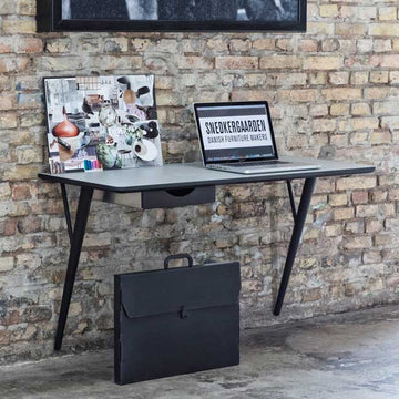Stella Desk væghængt skrivebord (120x52) - Snedkergaarden