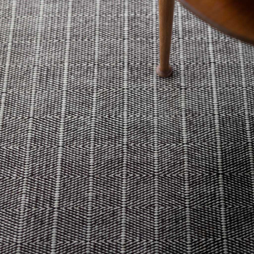 New Fraja Gulvtæppe - Fabula Living