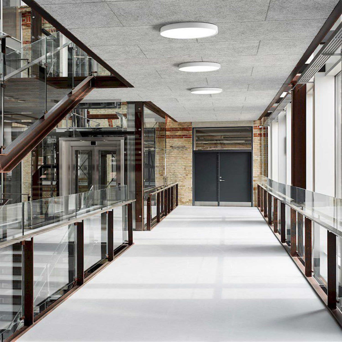 Lucia Ø45 Væg-/Loftlampe - Hvid - Loom Design