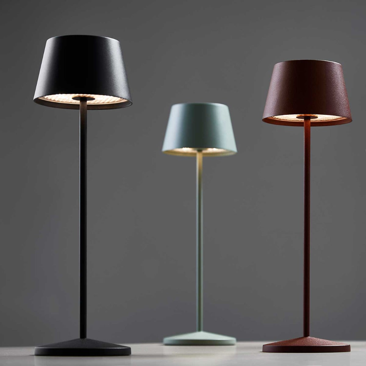 Modi Bordlampe - Sort - Loom Design