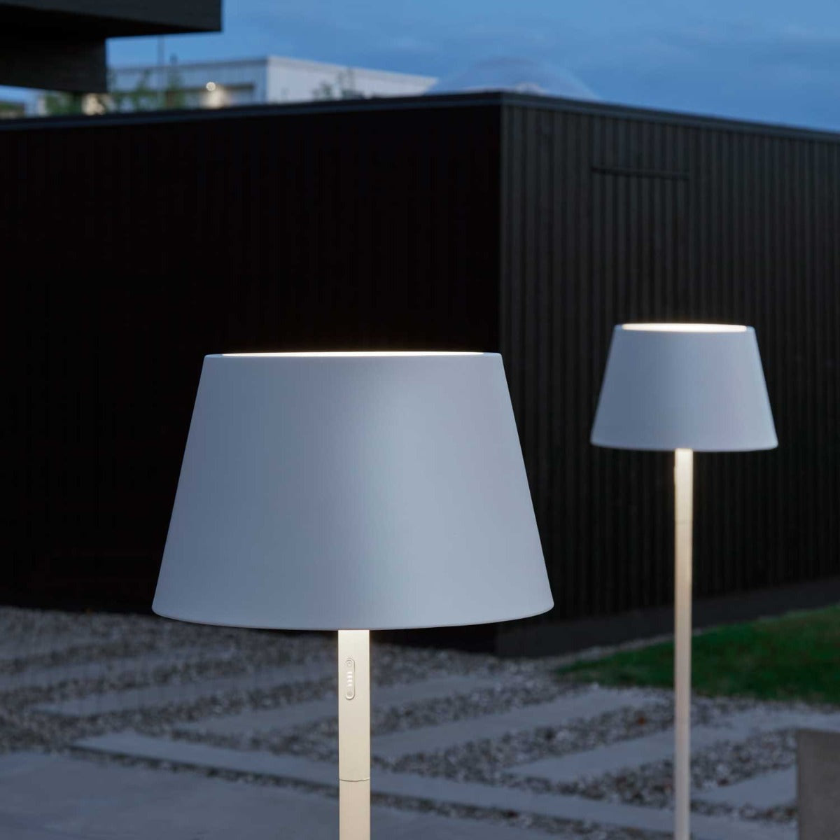 Modi Gulvlampe - Hvid - Loom Design