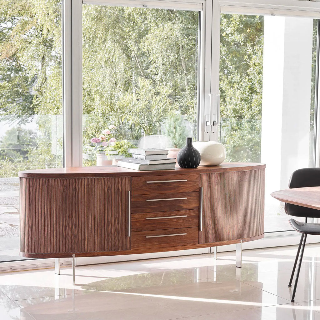 AK 1300. Oval skænk - Naver Collection