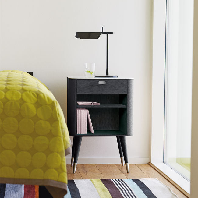 AK 2405 sengebord m/1 skuffe - Naver Collection