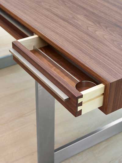 AK 1340 skrivebord - Naver Collection