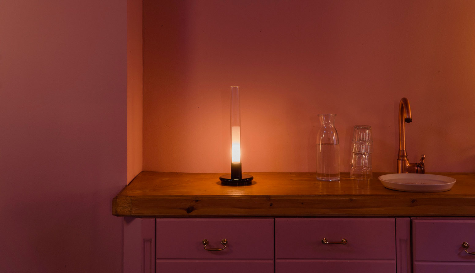 Sylvestrina Trådløs Bordlampe - Santa & Cole