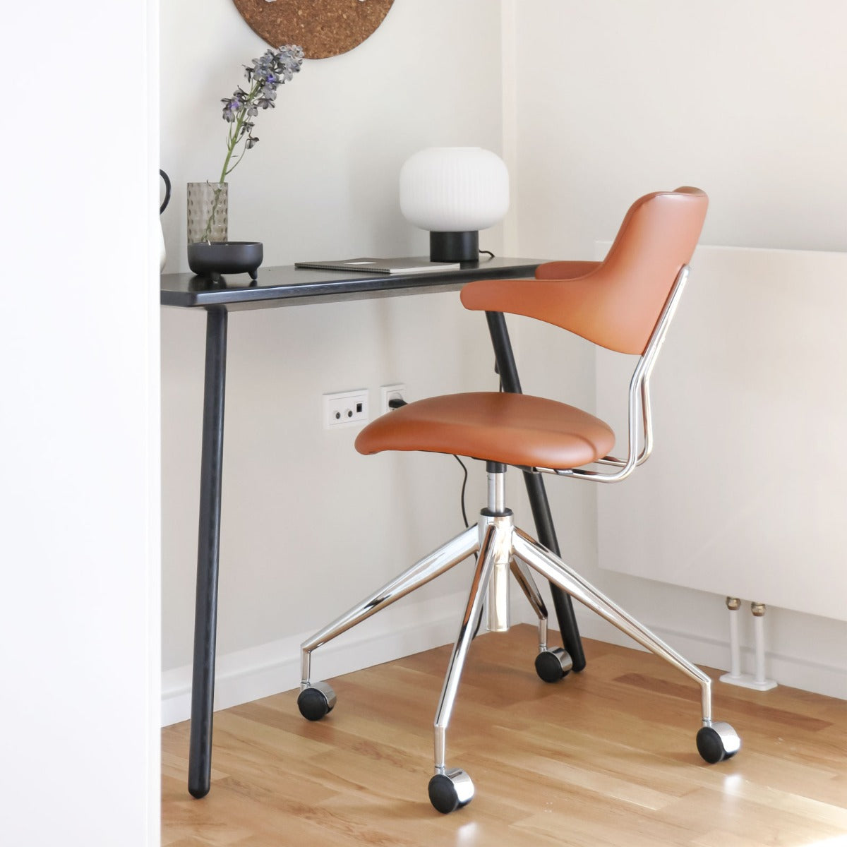 VL119 spisebordsstol (Læder m/drej) - Vermund