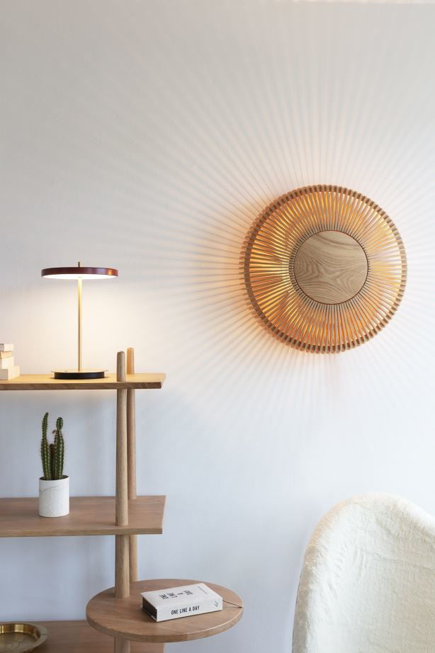Asteria Move Trådløs Bordlampe - Ruby Red - H: 30,6 cm - Umage