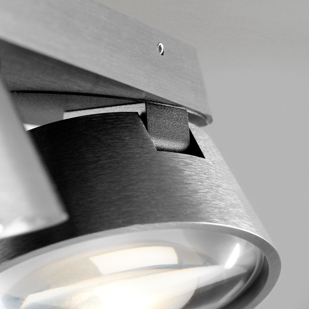 Vantage 2 (Titanium) - Light Point