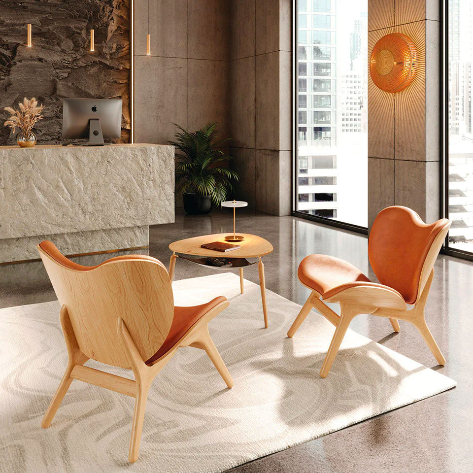 A Conversation Piece Lænestol - Oak/Rust Dunes læder - H: 83 cm - Umage