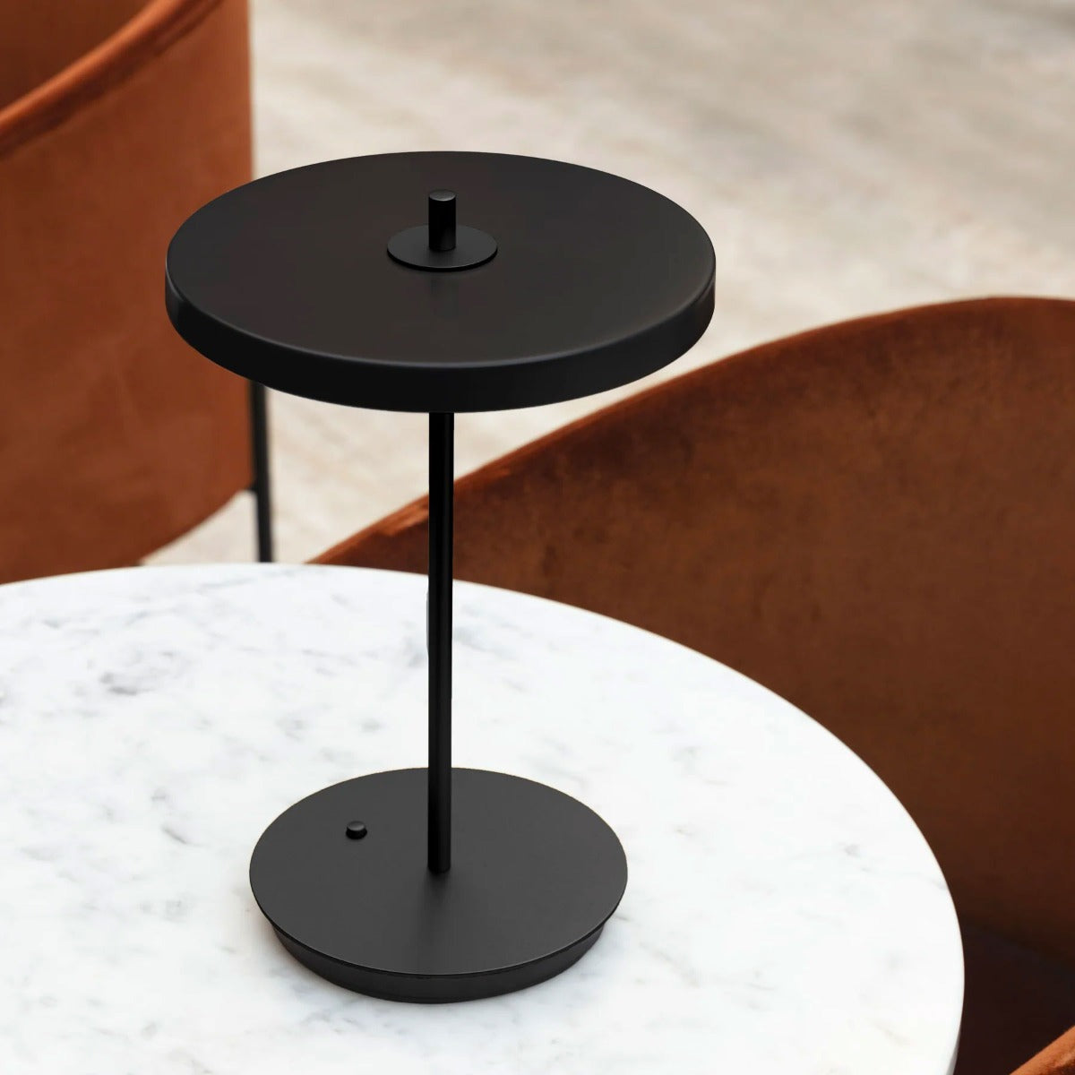 Asteria Move Trådløs Bordlampe - Black / Black Base - H: 30,6 cm - Umage