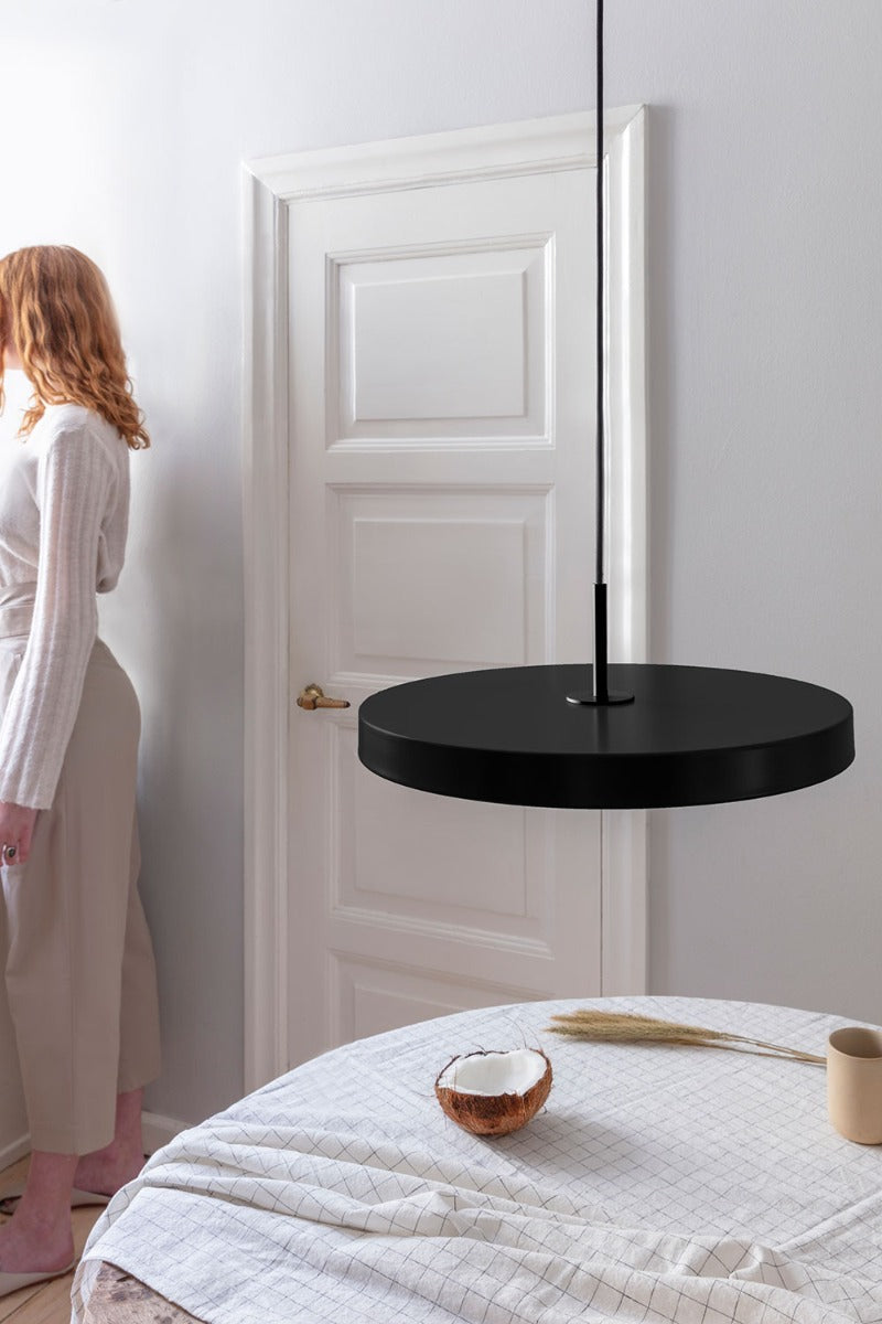Asteria Pendel Plus Medium - Black / Black - Ø: 43 Cm - Umage