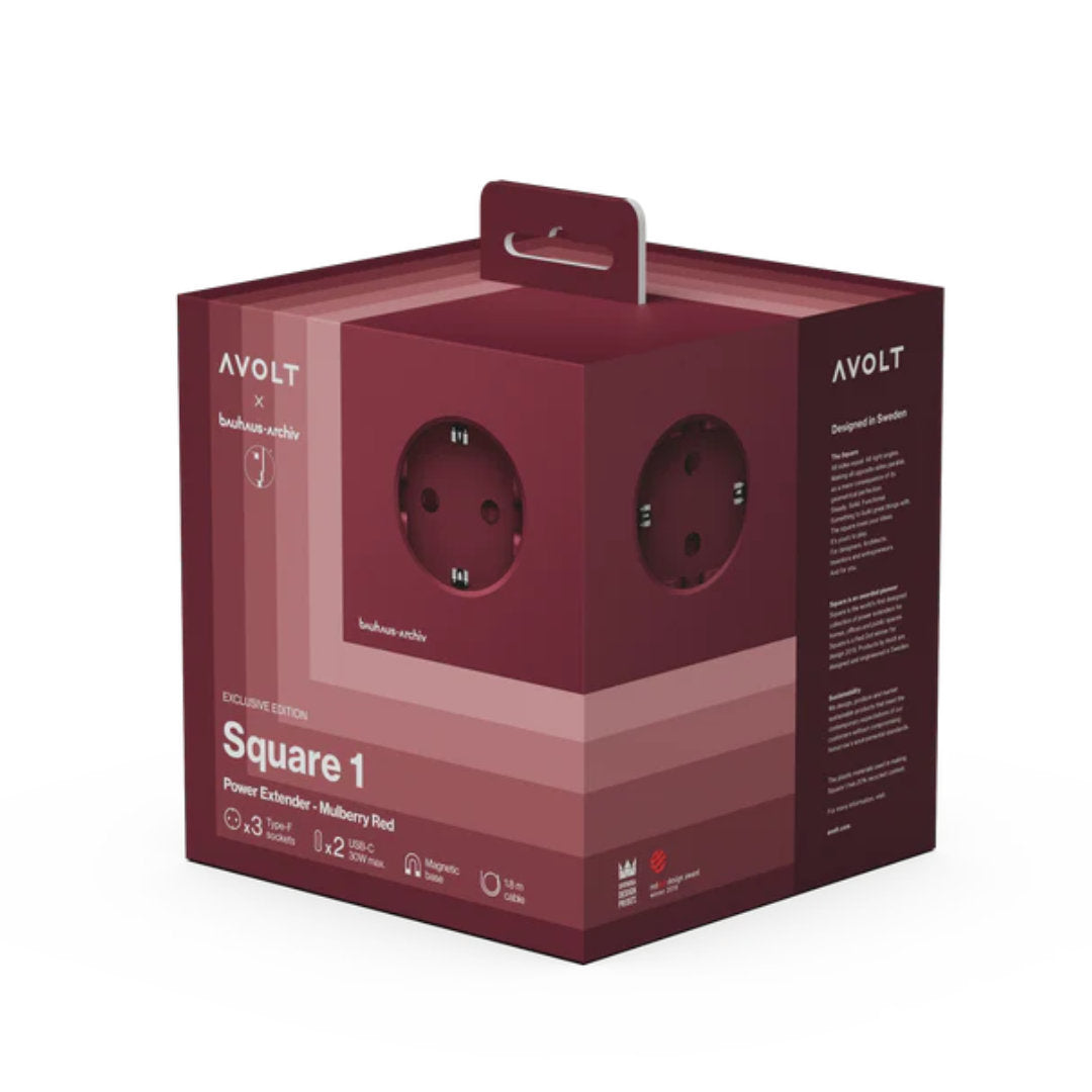 Square 1 stikdåse - Mulberry Red - AVOLT
