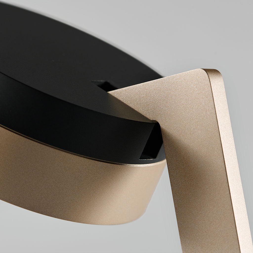 BLADE T1 Slim Bordlampe - Matt Black / Satin Gold - Light Point / Studio F. A. Porsche