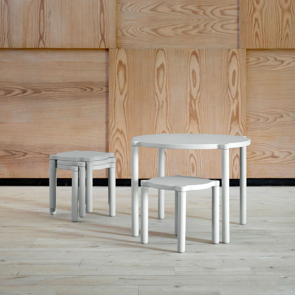 Stacking Table - by KlipKlap