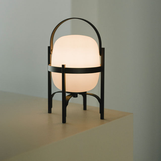 Cestita Alubat bordlampe - Santa & Cole