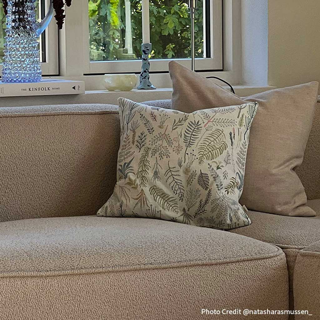 Botanica pude - 45x45 - Teel Blue - Compliments