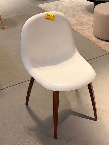 3D spisebordsstol - Gubi (UDSTILLINGSMODEL)