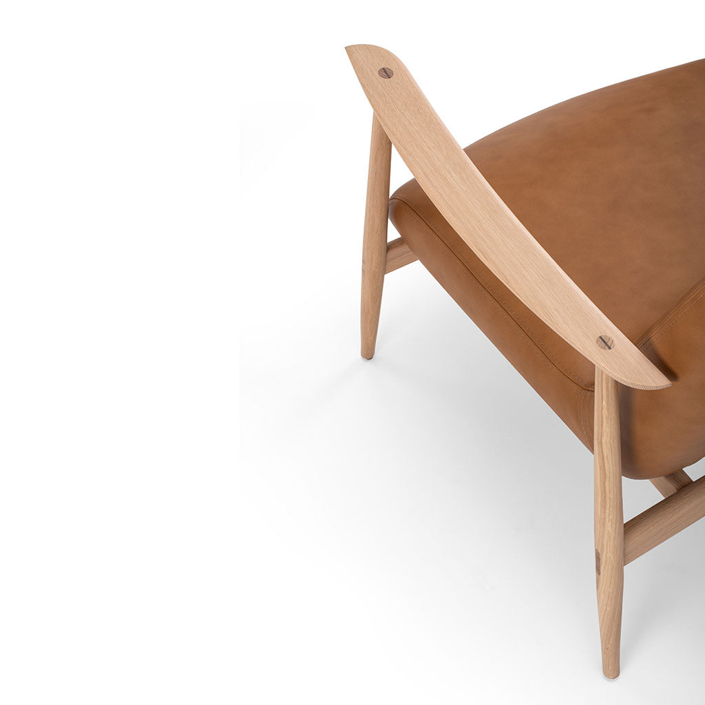 Aska Lounge Chair - Gazzda