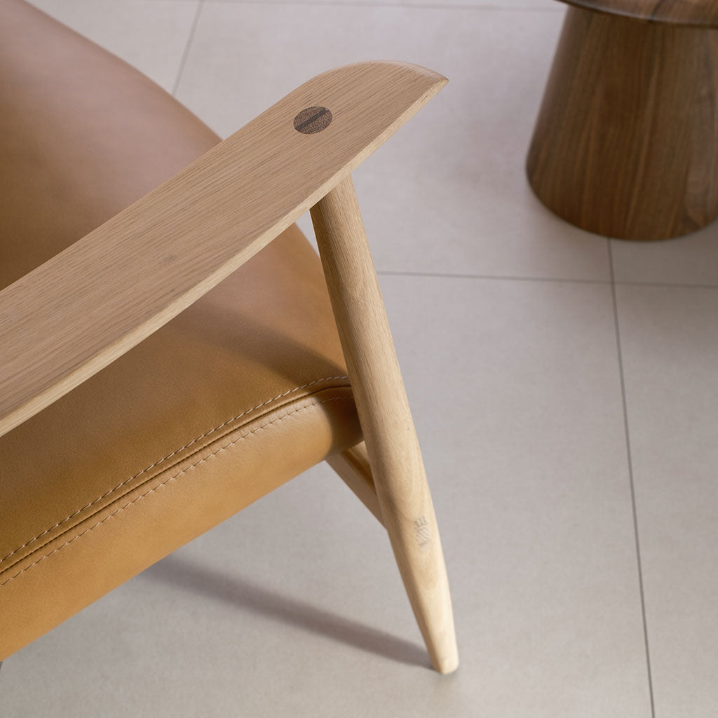 Aska Lounge Chair - Gazzda