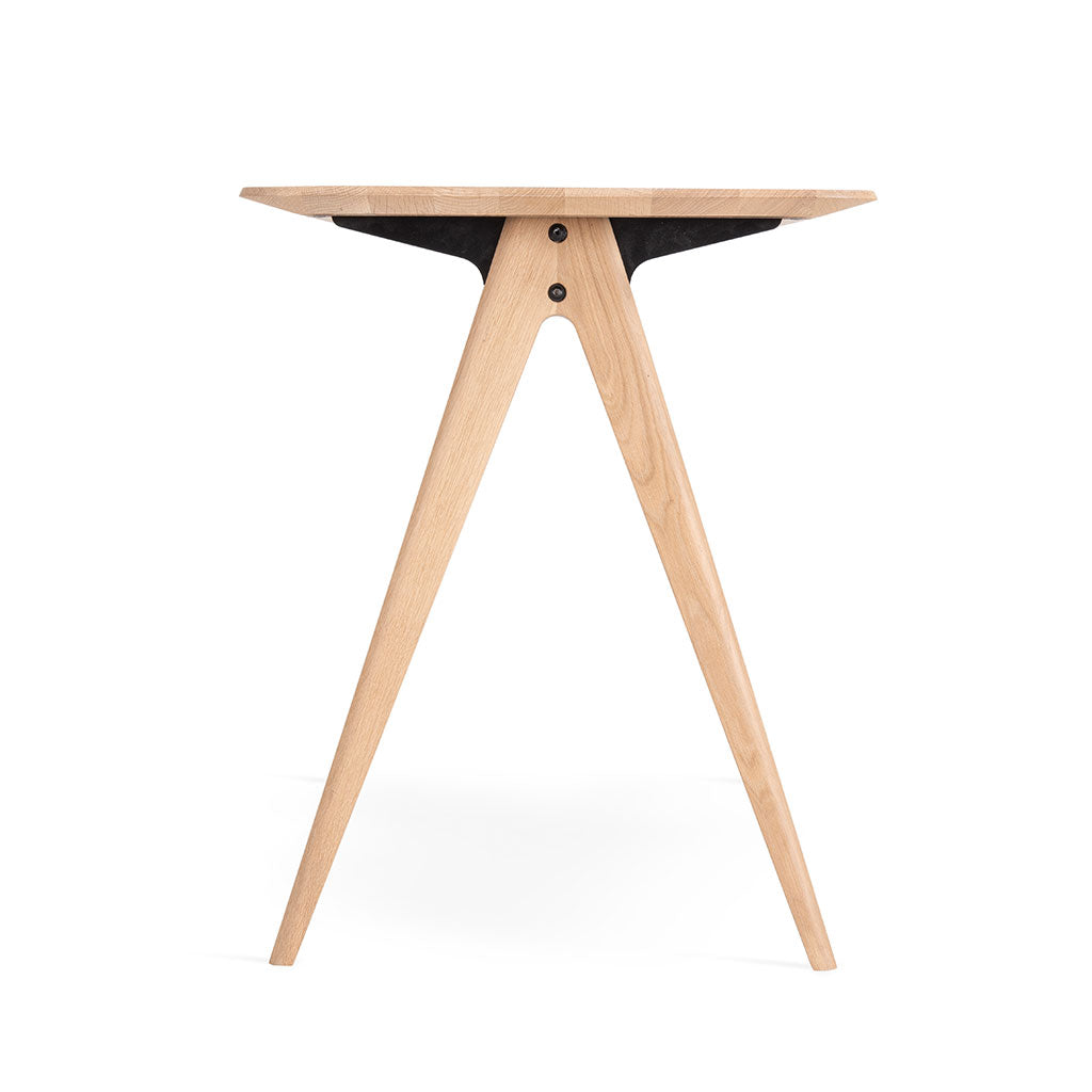 Ava Desk Skrivebord - Gazzda