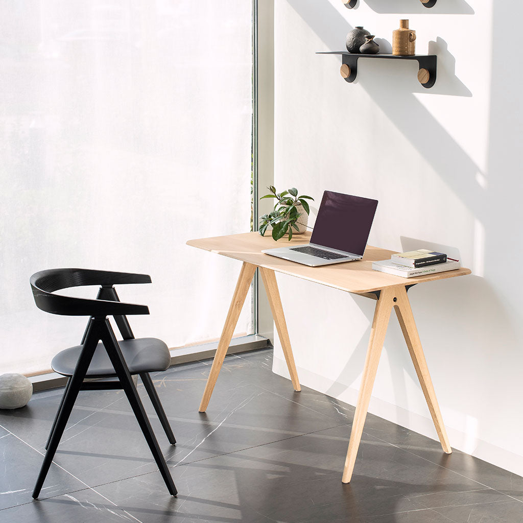 Ava Desk Skrivebord - Gazzda