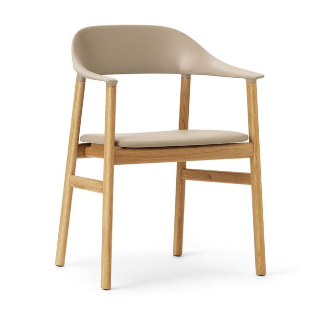 Herit armstol (Polstret eg, læder) - Normann Copenhagen-Spectrum læder sand