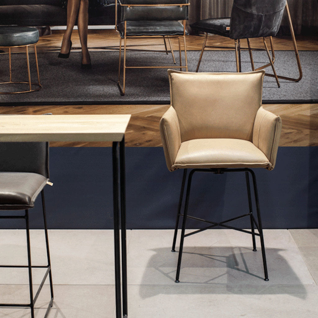 Sanne Swivel Barstol - Jess Design