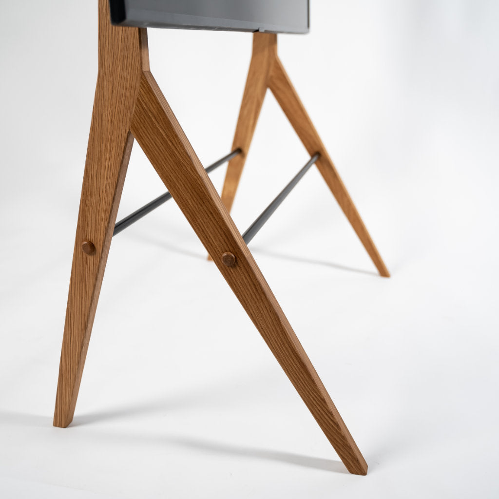 KAYA TV Stander - Eg - Kristian Juul