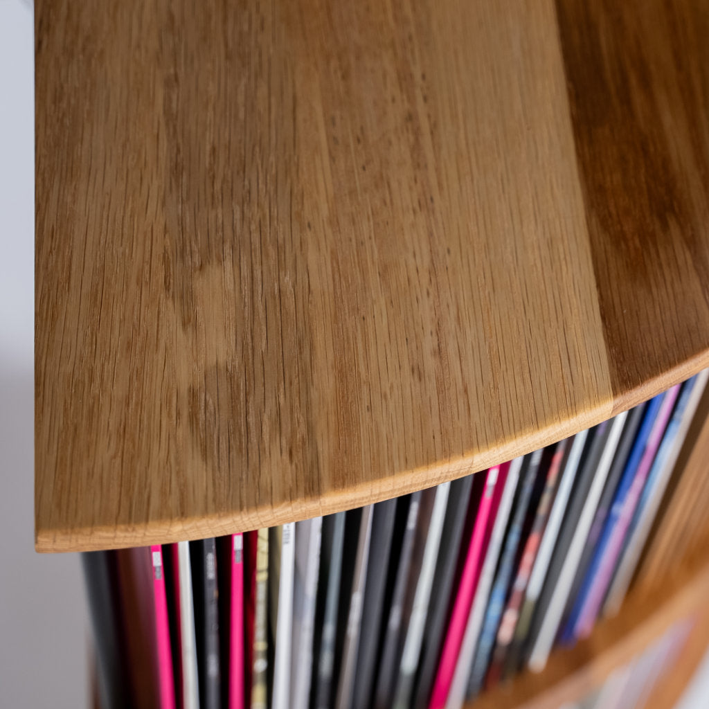 Display LUNA Vinyl møbel - Eg - Kristian Juul