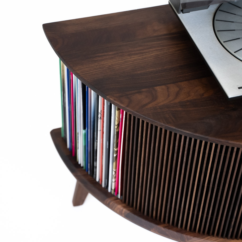 Display LUNA Vinyl møbel - Valnød - Kristian Juul