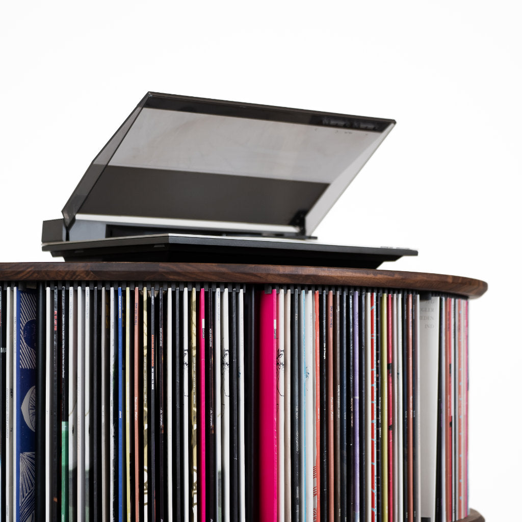 Display LUNA Vinyl møbel - Valnød - Kristian Juul