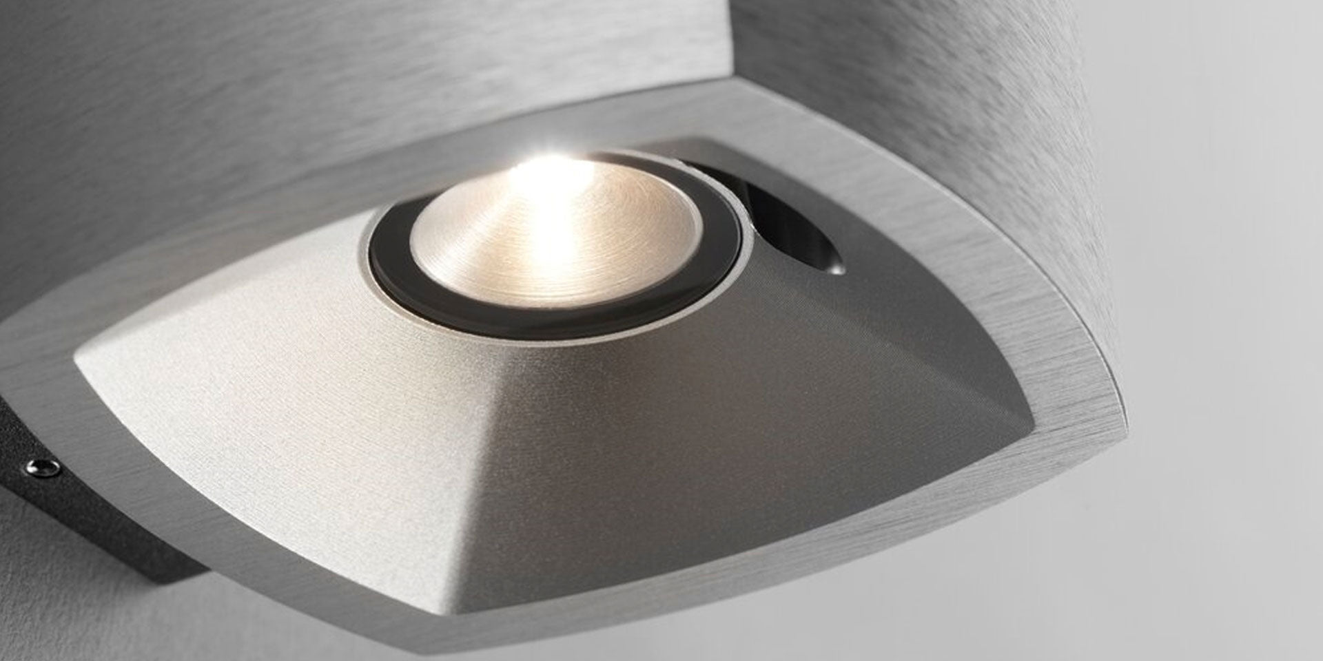 Mirage W1 Væglampe - Titanium - Light Point