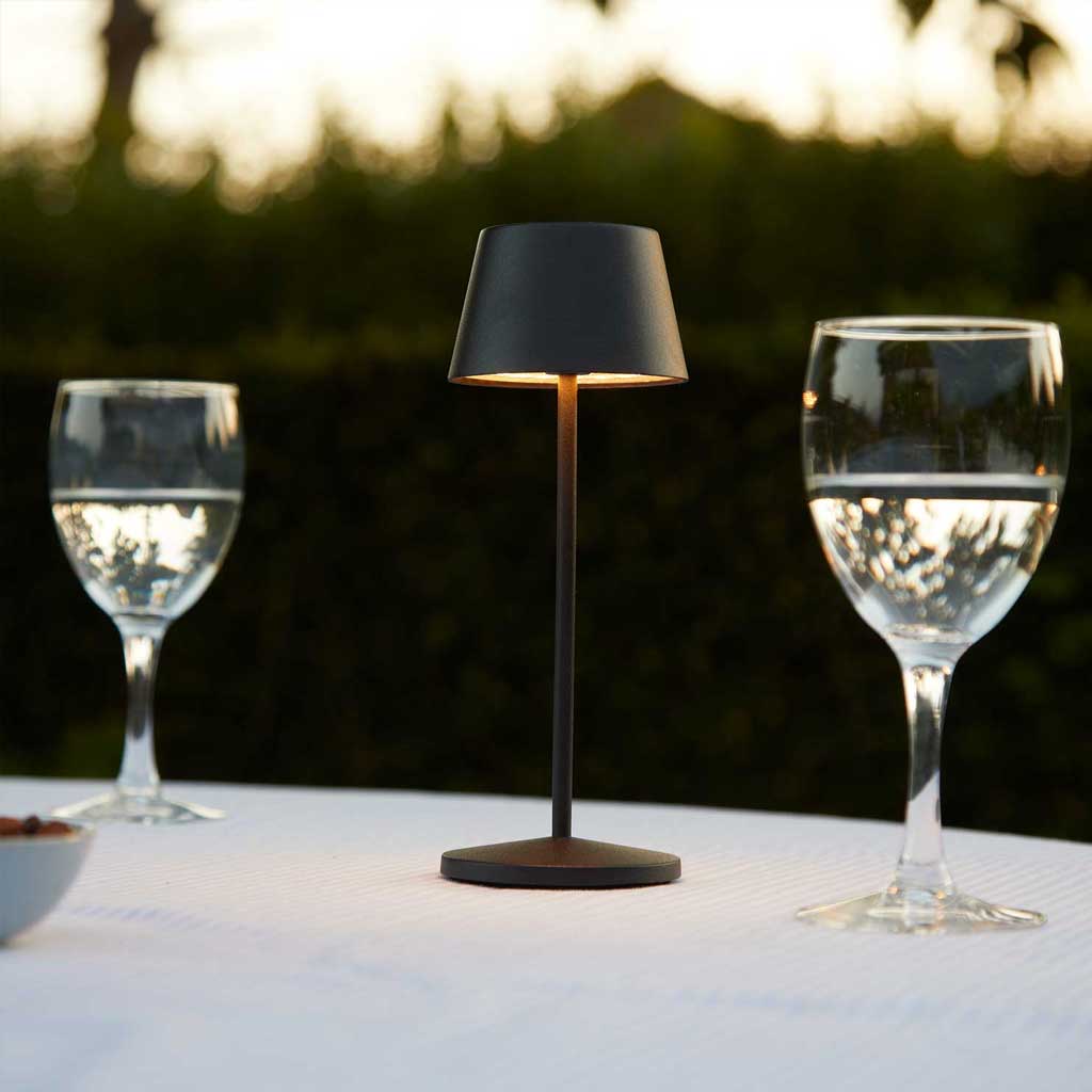 Modi Micro Bordlampe - Sort - Loom Design