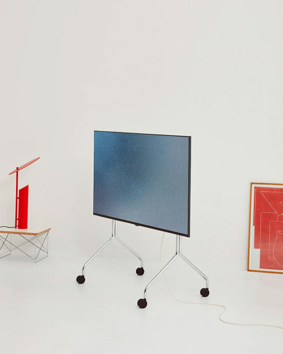 Moon Rollin' TV Stander - Krom - Pedestal