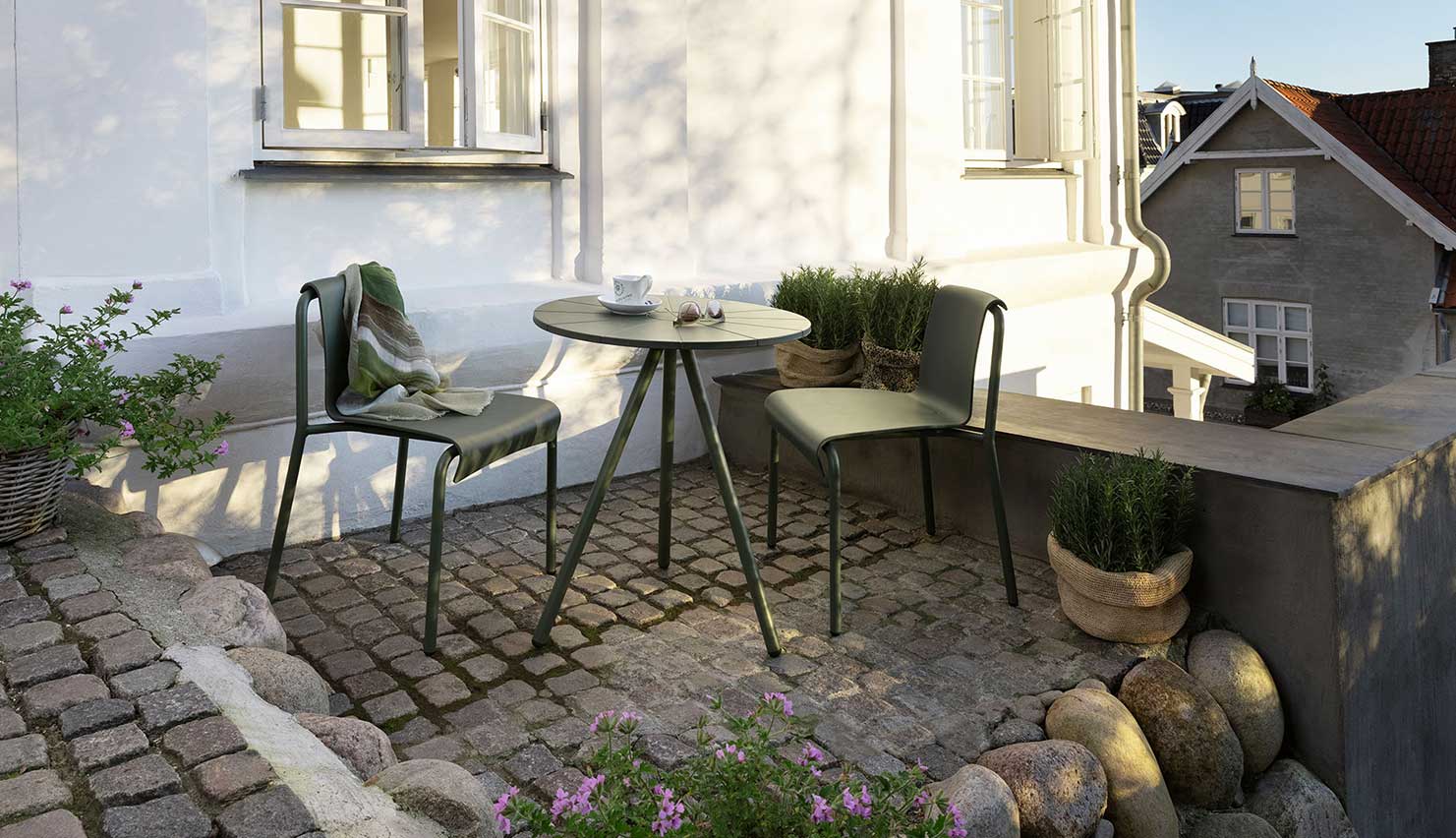 Nami Dining chair - Olive green - HOUE