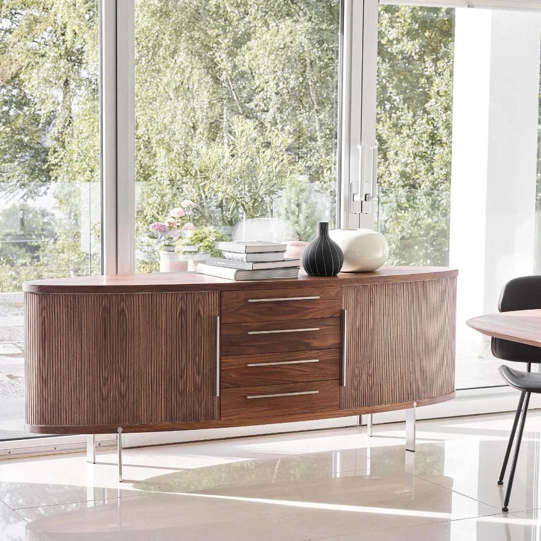 AK 1300. Oval skænk - Naver Collection