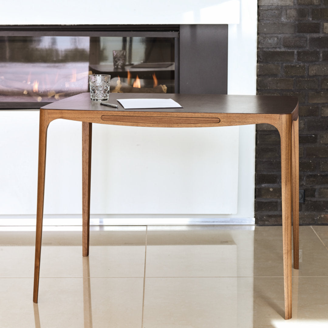 AK 1310 Ro Skrivebord - Naver Collection