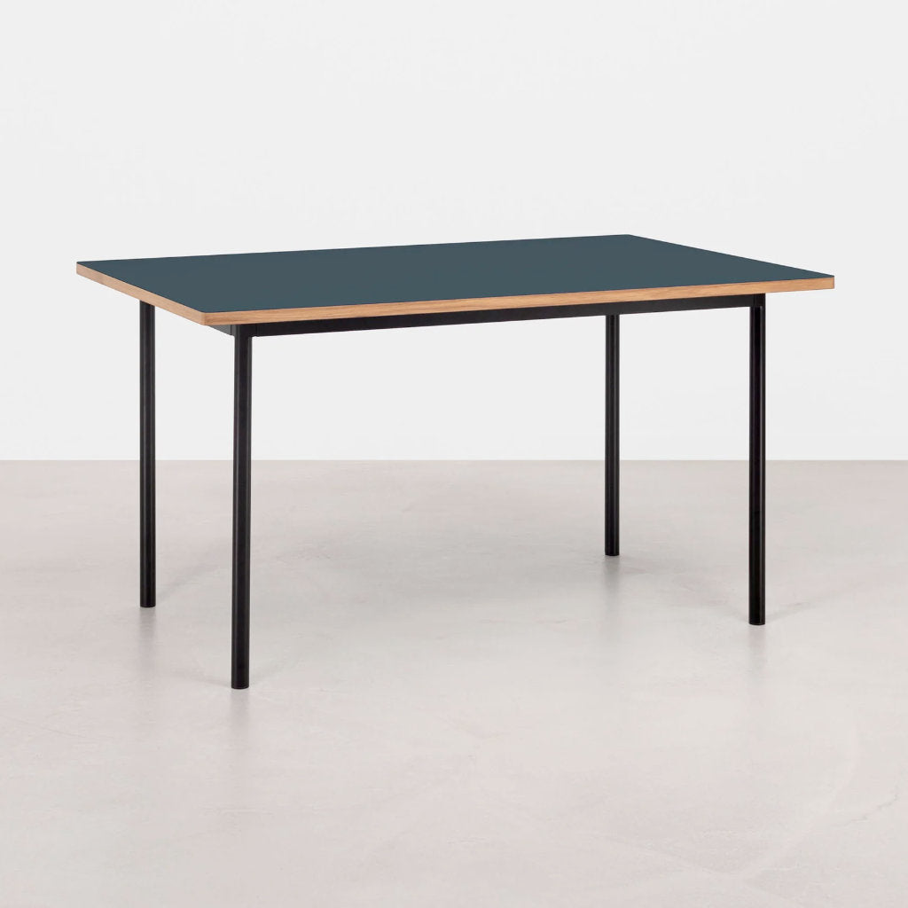 Essential spisebord - 140x90 - Dusty Blue - Tablelab