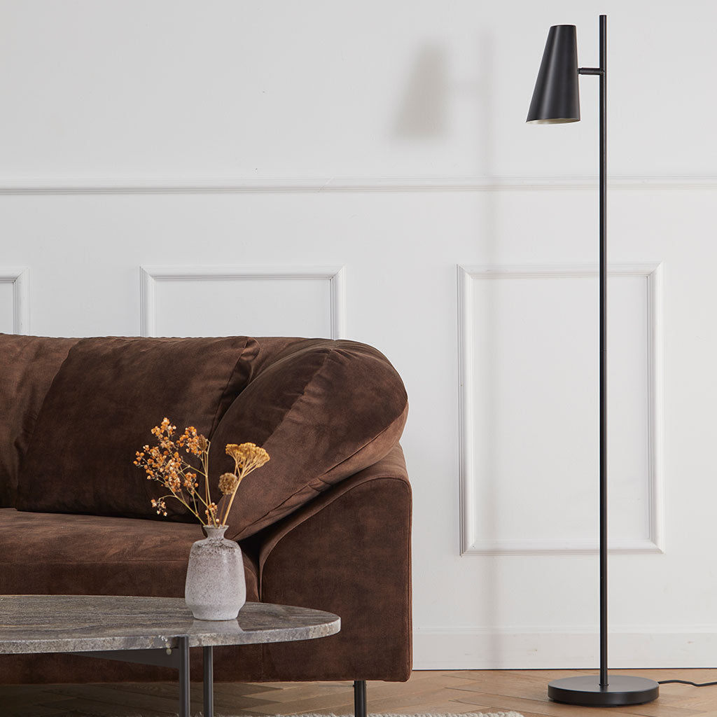 Cono Gulvlampe - Sort - WOUD