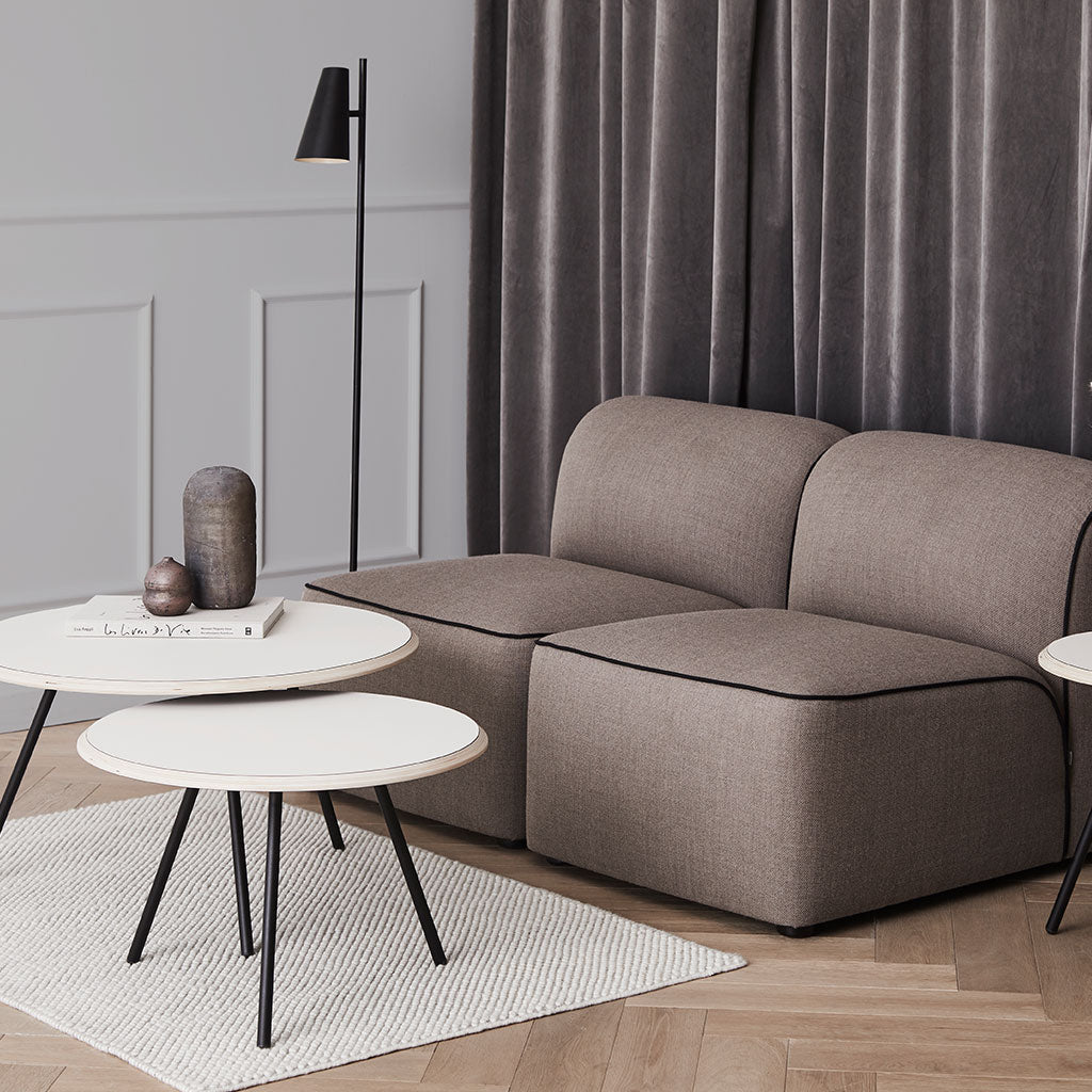 Cono Gulvlampe - Sort - WOUD