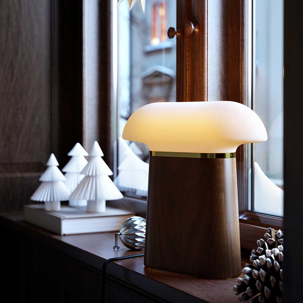 Nova Bordlampe - Valnød - WOUD