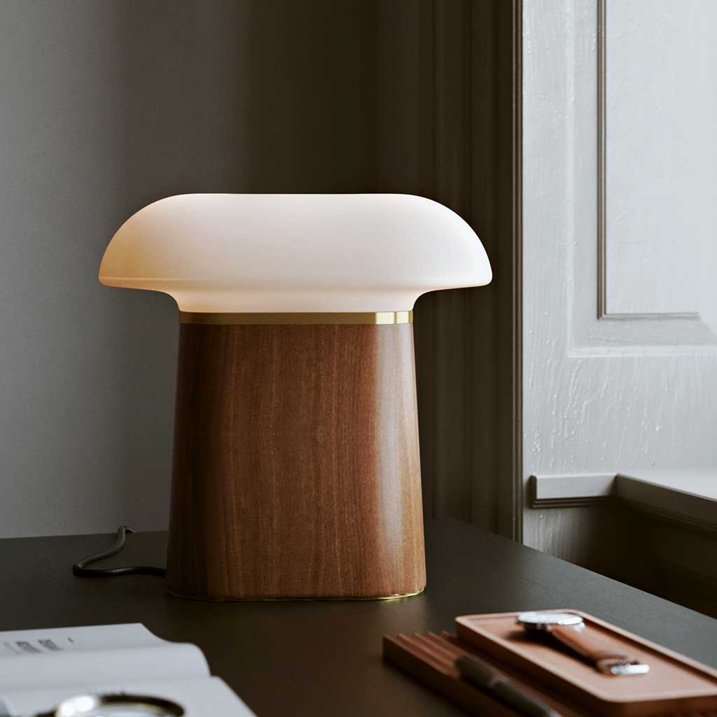 Nova Bordlampe - Valnød - WOUD